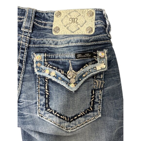 Miss Me Womens Embellished Blue Denim Capri Jeans Size 24 - Picture 7 of 10